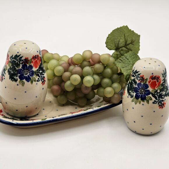 Colorful Polish Pottery Salt and Pepper Set by Boleslawiec-Garden Party Pattern - Picture 5 of 8